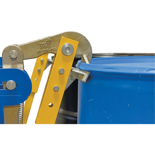 Manipulateur de barils Eagle Beak automatique, Pour 55 gal. US (45 gal. imp.) Haskins Industrial Inc.
