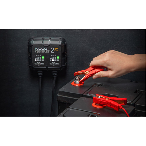 Chargeur de batterie 2 sorties de 4 A Genius 2X2 Haskins Industrial Inc.