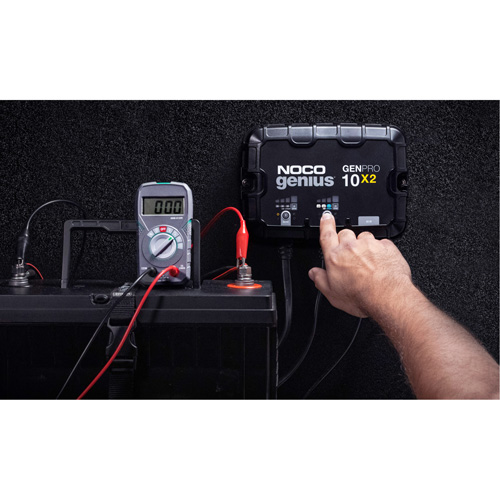 Chargeur de batterie embarqu&eacute; &agrave; 2 sorties de 20 amp&egrave;res GenPro10X2 Genius Haskins Industrial Inc.