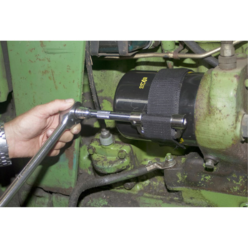 Heavy-Duty Strap Filter Wrench, 6-1/2" Filter Capacity Haskins Industrial Inc.