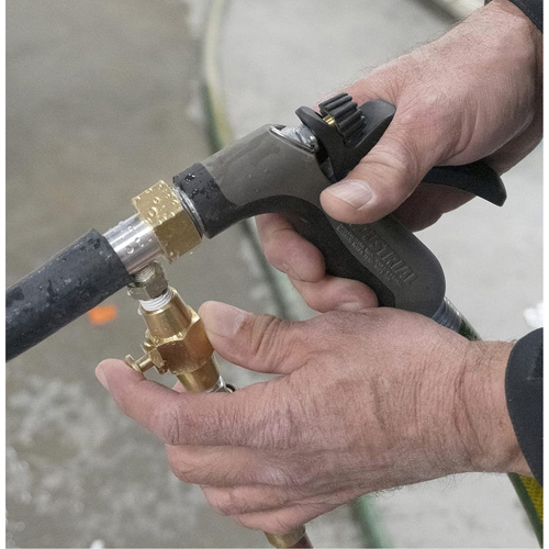 Heater Core Backflush Tool with Air Haskins Industrial Inc.