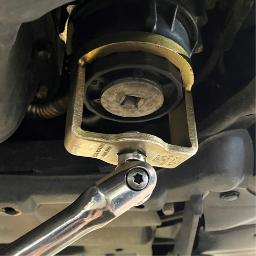 Cl&eacute; pour filtre &agrave; huile Toyota – 4, 6 et 8 cylindres Haskins Industrial Inc.