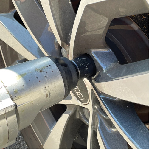 Emergency Lug Nut Remover Haskins Industrial Inc.