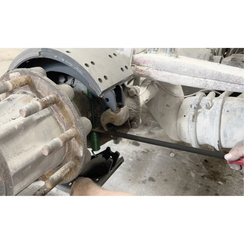 Fourche pour ressort de frein trait&eacute;e thermiquement avec tige extra-longue Haskins Industrial Inc.