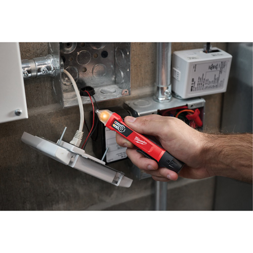 Dual Range Non-Contact Voltage Detector, 12 V - 49 V/50 V - 1000 V, Display & Sound Alert Haskins Industrial Inc.
