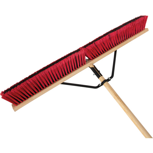 Balai-brosse &agrave; manche renforc&eacute;, 36", Moyen, Soies PVC Haskins Industrial Inc.