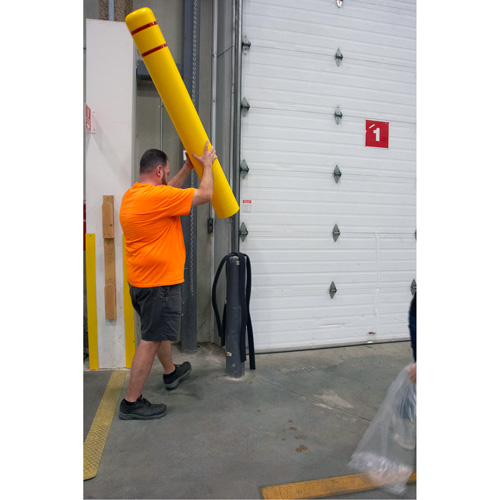 Capuchon en poly&eacute;thyl&egrave;ne pour borne de protection, 6-5/8" dia. x 52" l, Rouge/Jaune Haskins Industrial Inc.