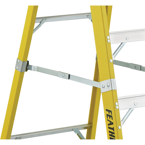 Industrial Heavy-Duty Platform Stepladders (6500 Series), 6', 300 lbs. Cap. Haskins Industrial Inc.