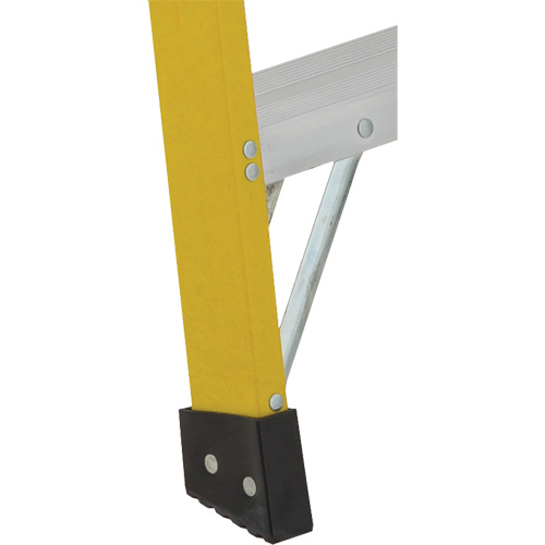 Industrial Heavy-Duty Stepladders (6900 Series), 4', Fibreglass, 300 lbs. Capacity, Type 1A Haskins Industrial Inc.