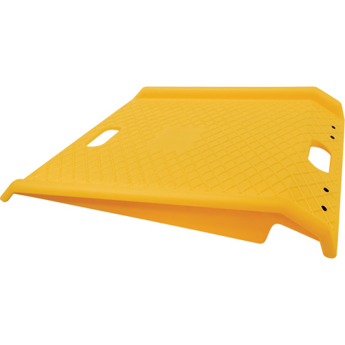 Rampe de trottoir portable en poly pour diable, Capacit&eacute; de 1000 lb, 27" la x 27" lo Haskins Industrial Inc.