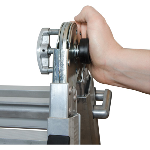 &eacute;chelle t&eacute;lescopique multifonction, Aluminium, 300 lb Haskins Industrial Inc.