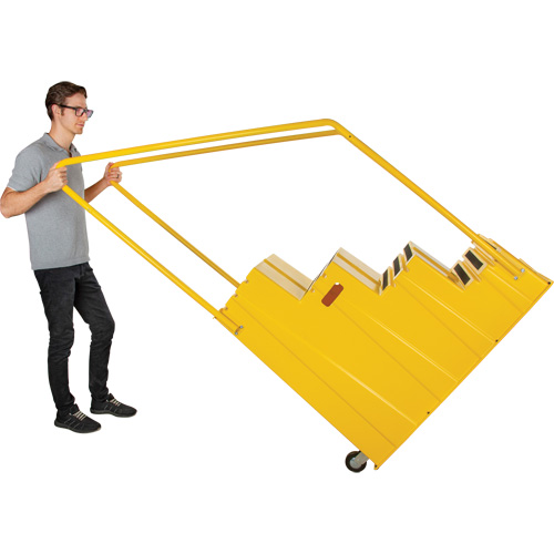 Industrial Step Stool, 4 Steps, 44" x 22-1/4" x 65-1/8" High Haskins Industrial Inc.