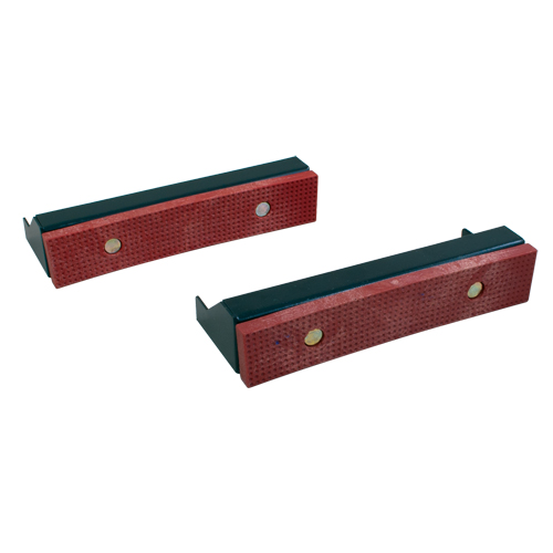 M&acirc;choires avec rev&ecirc;tements en fibre pour &eacute;tau Haskins Industrial Inc.