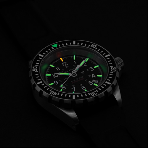 Grande montre automatique de plong&eacute;e, Num&eacute;rique, &agrave; piles, 41 mm, Noir Haskins Industrial Inc.