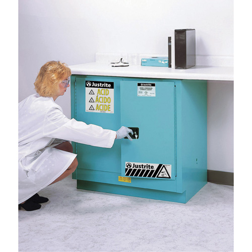 Armoires de s&eacute;curit&eacute; pour acides & produits corrosifs avec doublure ChemCor, 22 gal., 35" x 35" x 22" Haskins Industrial Inc.