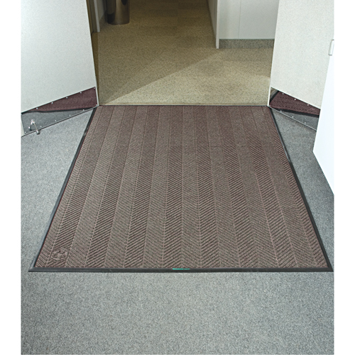 Tapis Waterhog Eco Elite, Essuie-pieds/grattoir, 4' x 20' x 3/8", Brun ch&acirc;taignier Haskins Industrial Inc.