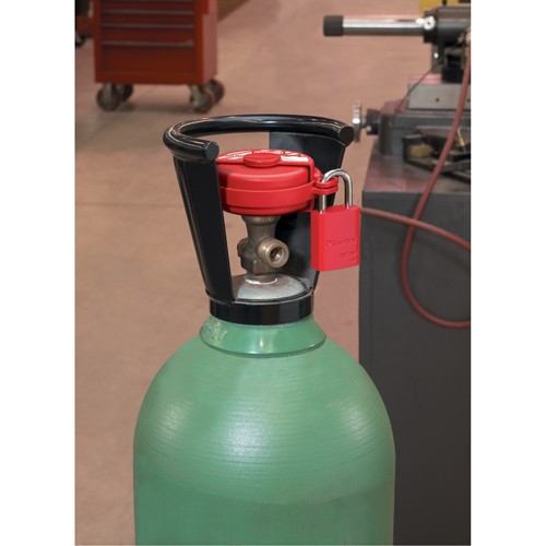 Pressurized Valve Lockout, Gas Cylinder Type Haskins Industrial Inc.