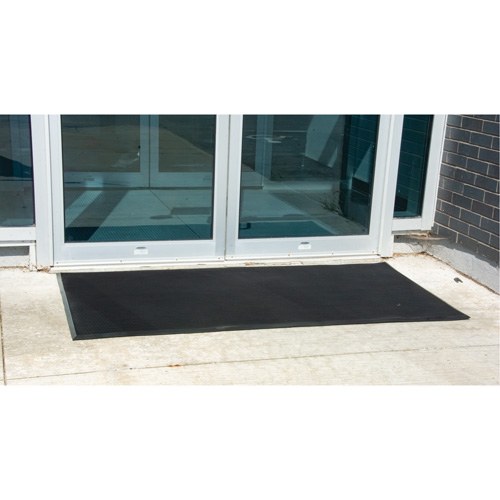 Outdoor Entrance Matting, Rubber, Scraper Type, Textured Pattern, 2' x 2-2/3', Black Haskins Industrial Inc.