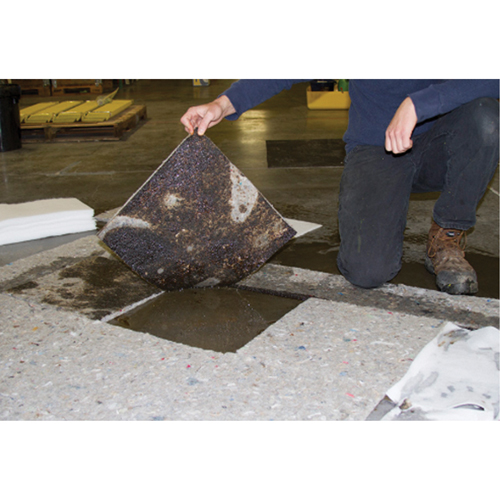 Spilltration Husky Pads, Oil Only, 16" x 16", 17.2 gal. Absorbancy Haskins Industrial Inc.