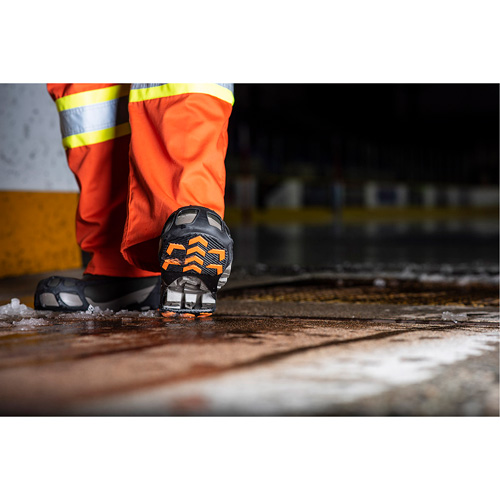 Aide &agrave; la traction sans crampons GripPro, Caoutchouc, Traction Rainur&eacute;, Moyen/Petit Haskins Industrial Inc.
