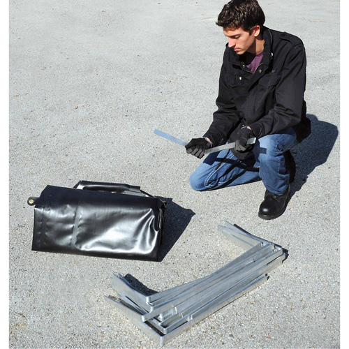 Ultra-550 Containment Sump&reg; Flexible Fuel Tank Container with Drain, 102" L x 72" W, 650 US gal. Capacity Haskins Industrial Inc.