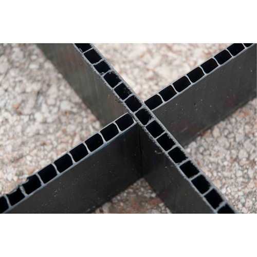 Ultra-Spill Pallet flexible, 4 barils, Capacit&eacute; de d&eacute;versement 66 gal. US, 48" x 48" x 7" Haskins Industrial Inc.