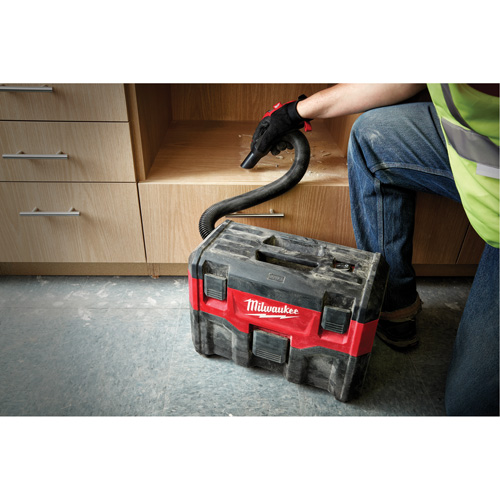 M18 Wet/Dry Vacuum (Tool Only), 18 V, 2 Gal. Capacity Haskins Industrial Inc.