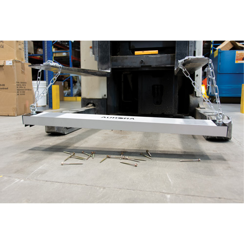 Balais de cour magn&eacute;tique, 36" la Haskins Industrial Inc.