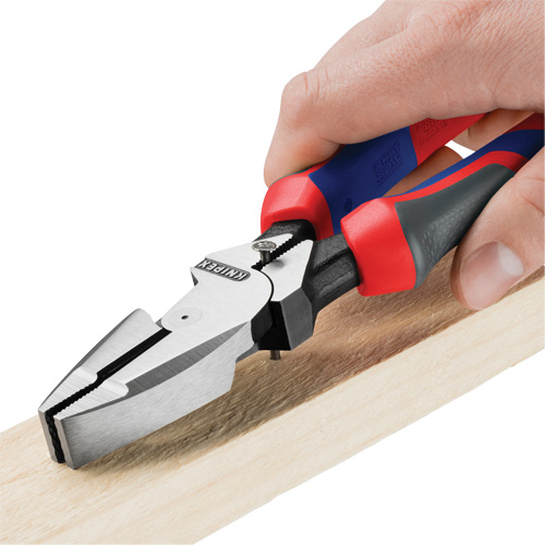 Pince pour monteurs de lignes &agrave; levier d&eacute;multipli&eacute;, t&ecirc;te type Nouvelle-Angleterre avec poign&eacute;e KNIPEXTEND Haskins Industrial Inc.