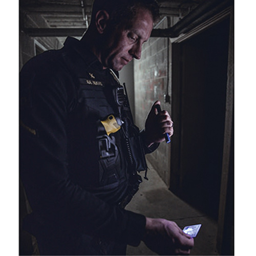 Lampe stylo UV avec port de recharge micro USB Stylus Pro, DEL, Corps en Aluminium, piles Rechargeable, Compris Haskins Industrial Inc.