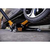Aluminum Racing Jack, 2 Ton(s) Capacity, 3-1/4" Lowered, 18-1/2" Raised, Manual Hydraulic Haskins Industrial Inc.