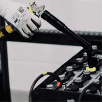 9" Battery Watering Gun Haskins Industrial Inc.