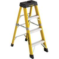 Industrial Heavy-Duty Stepladders (6400 Series), 4', Fibreglass, 300 lbs. Capacity, Type 1A Haskins Industrial Inc.