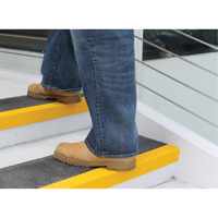 Safestep&reg; Anti-Slip Step Cover, 13.5" W x 48" L, Black & Yellow Haskins Industrial Inc.