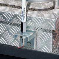 Support porte-drapeau Safety Whip Haskins Industrial Inc.