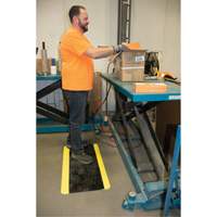 Anti-Fatigue Matting, Diamond, 1-2/3' x 3-1/4' x 3/4", Black/Yellow, Polyurethane Haskins Industrial Inc.