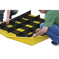 Ultra-Spill Pallet flexible, 4 barils, Capacit&eacute; de d&eacute;versement 66 gal. US, 48" x 48" x 7" Haskins Industrial Inc.