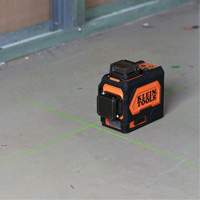 Niveau laser planaire vert auto-nivelant rechargeable Haskins Industrial Inc.